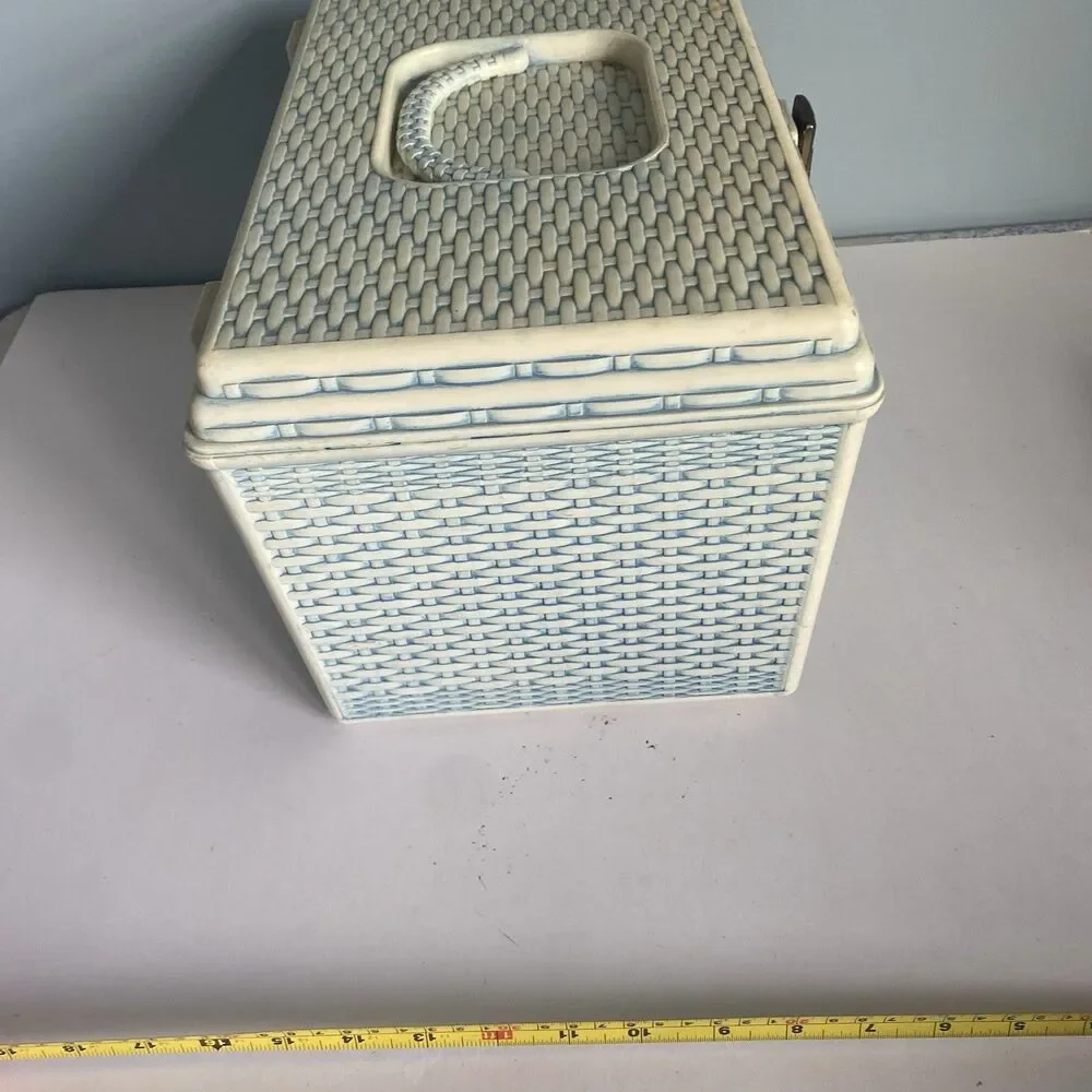 Vintage Wilson Wil-Hold Sewing Box W Removable Tray Blue 13 